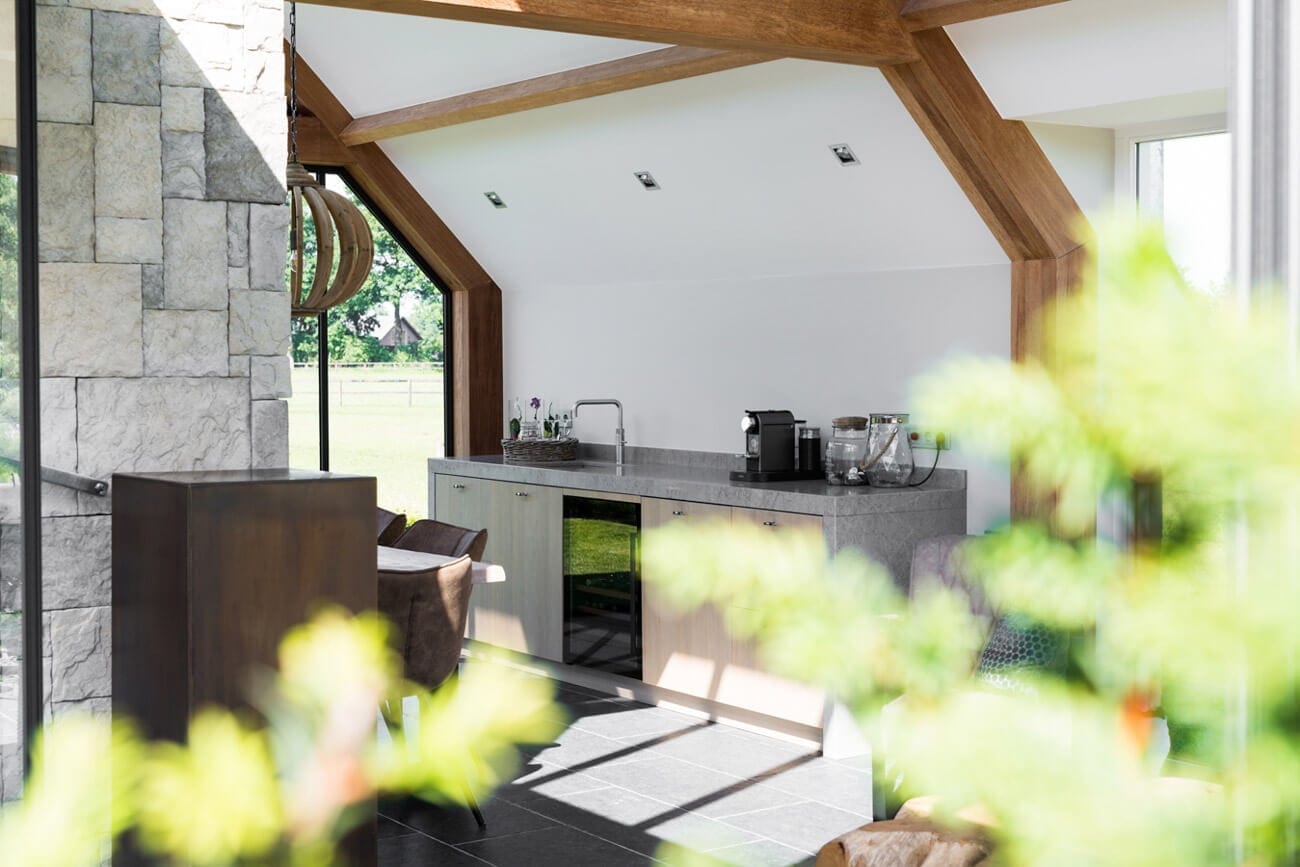 Moderne houten tuinkamer Lunteren