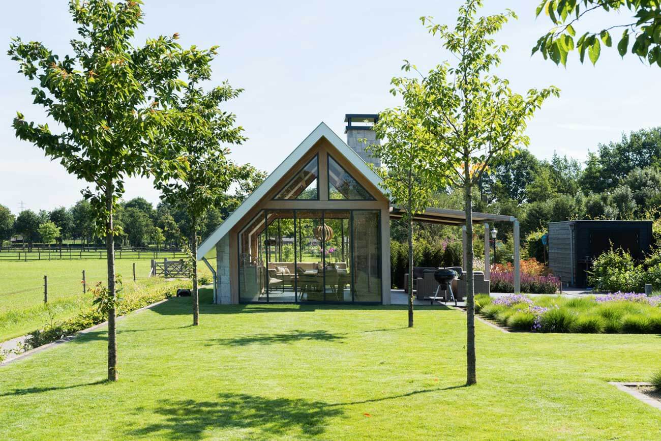 Moderne houten tuinkamer Lunteren